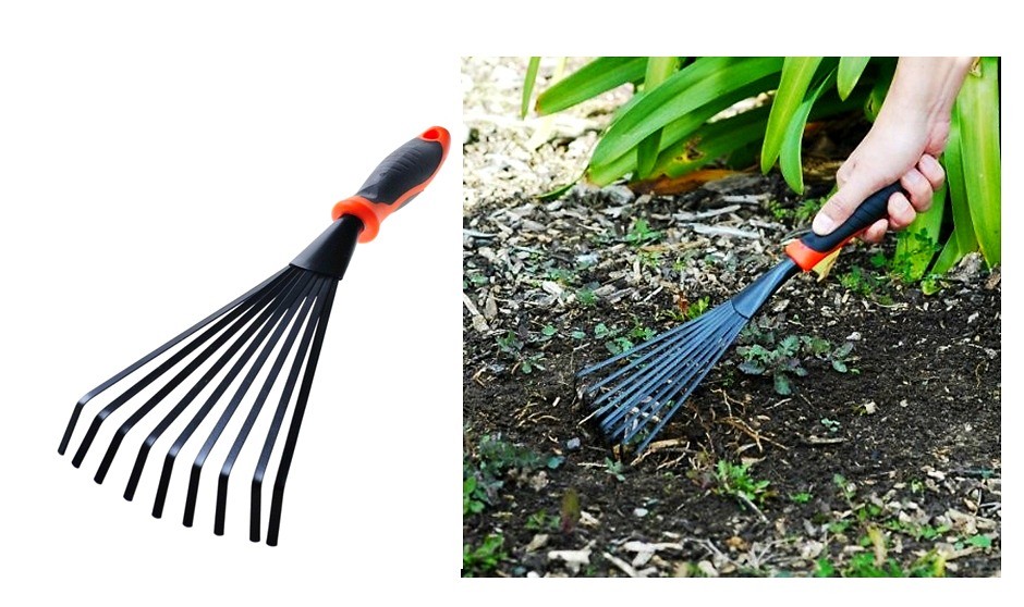 Buy the Bond Mfg BD1537 Fan Rake, HandHeld Steel at Hardware World