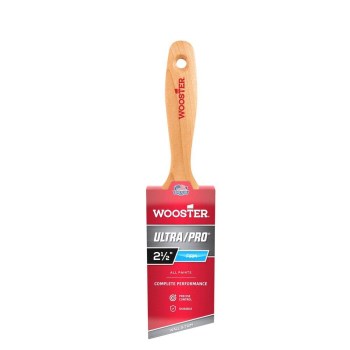 Ultra Pro Lindbeck Angle Varnish Brush ~ 2.5" . 
