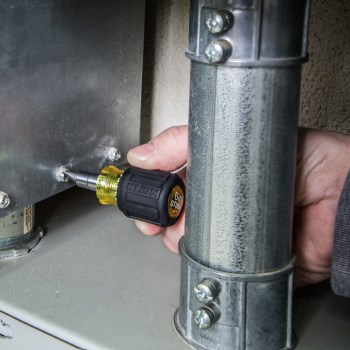 Stubby Multi-Bit Screwdriver/Nut Driver