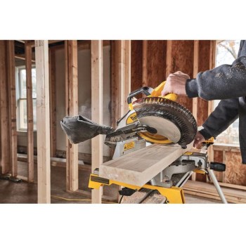 DeWalt Compound Miter Saw - 10"