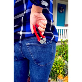 Branch and Stem Pocket Pruner