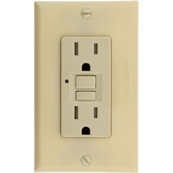 World & Main/Cranbury  120224 GFCI Outlet ~ 15 Amp