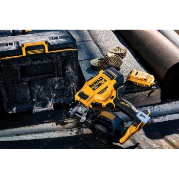 DeWalt 20V MAX Cordless Coil Roofing Nailer Kit